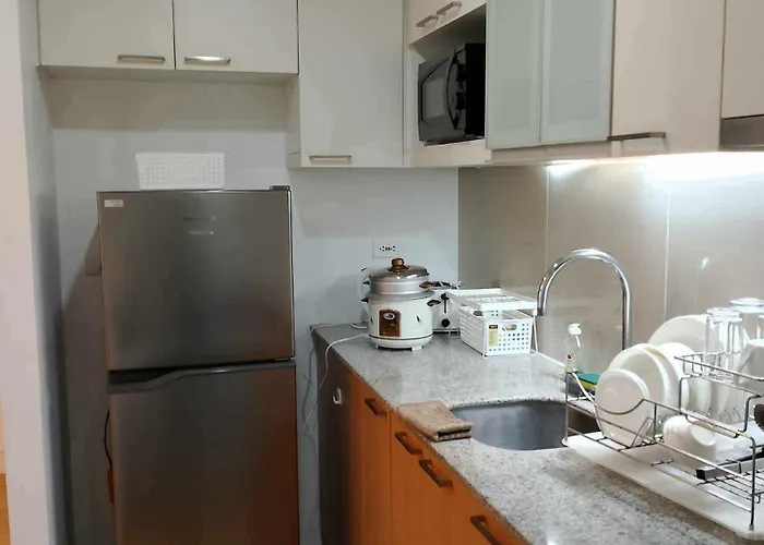 Apartment 1 Bedroom At One Pacific Residences